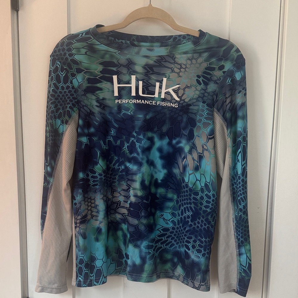 Huk Women's Teal and Navy Long Sleeve Top